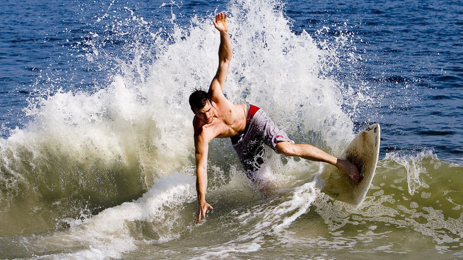 戴维·帕特森的快速反击与精准传球，助袋鼠队全面制胜，戴维a帕特森